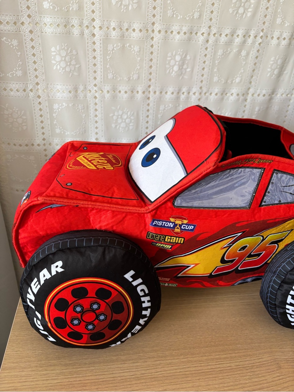 Spirit Halloween Disney Cars Toddler Lightning McQueen 3D Ride-Along Costume - Picture 11 of 16